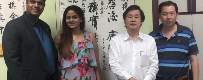 印度象棋协会创始人Mr  Namdev Shirgaonkar  访问狮城