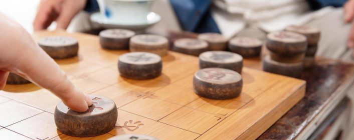 新加坡象棋总会对中国棋坛近期发生的“买棋、卖棋”违规事件表示深切关注。